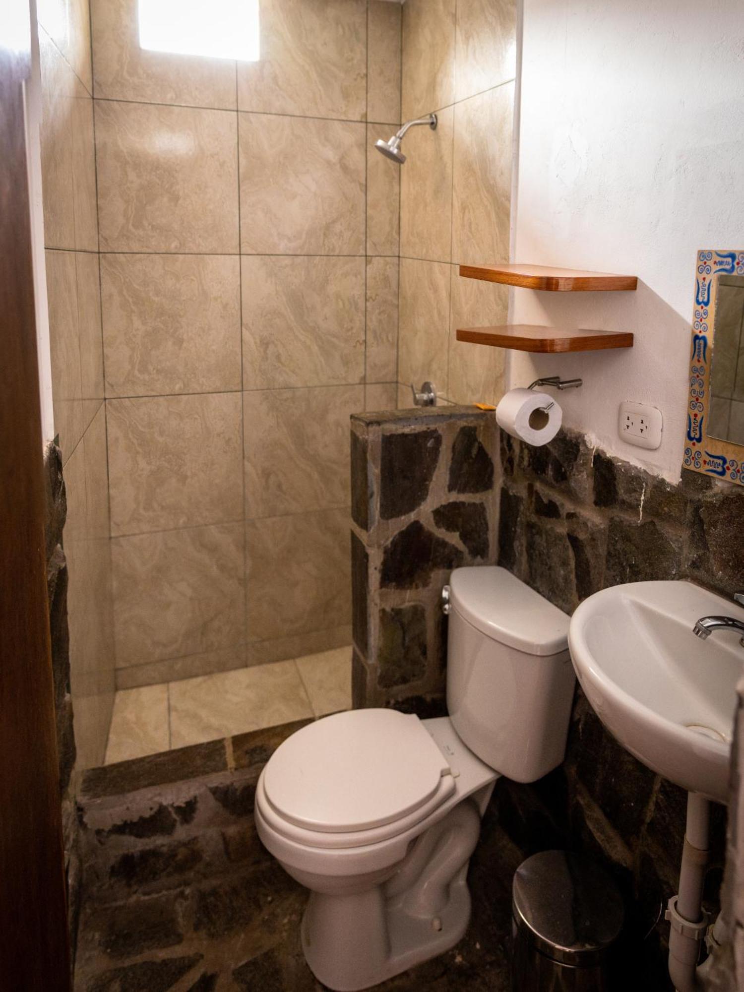 Sumaq Wayra Bed & Breakfast Yanque Bagian luar foto