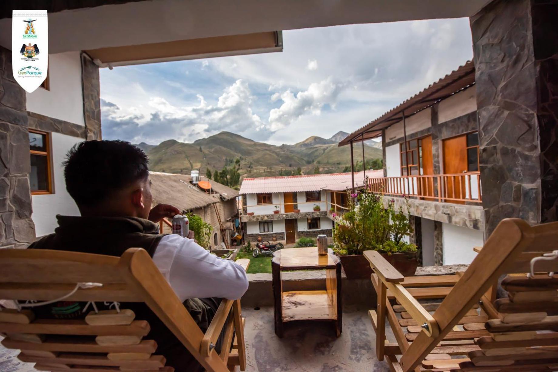Sumaq Wayra Bed & Breakfast Yanque Bagian luar foto